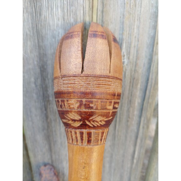 Vintage Handcarved Hardwood Serving Fork And Spoon Set - Picture 3 of 10